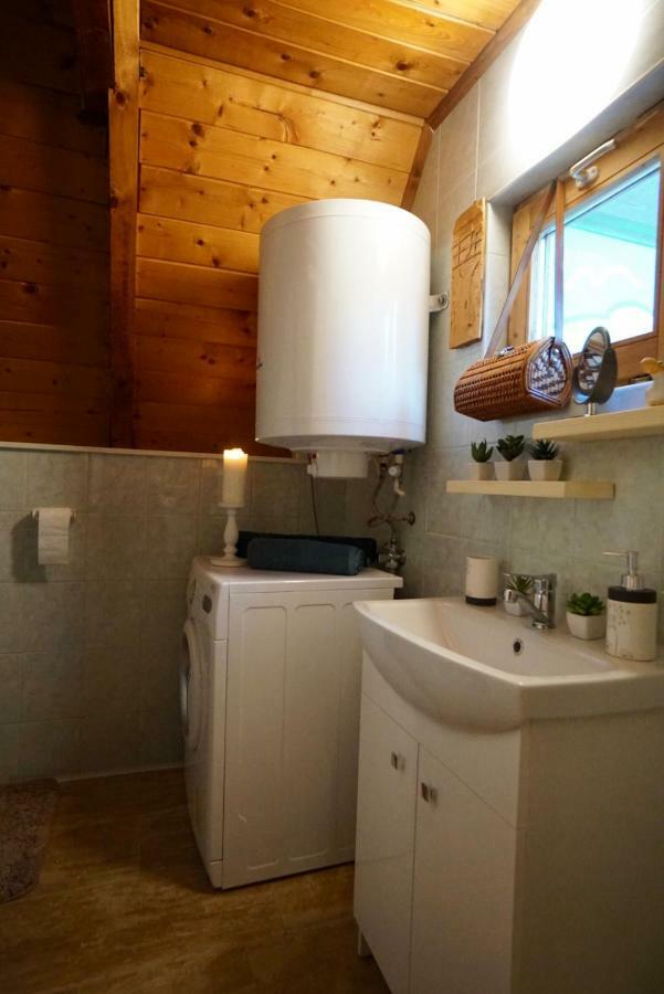 Nadi'S Holiday Home - Heart Of Woods, Szentendre Island Szigetmonostor Exterior foto