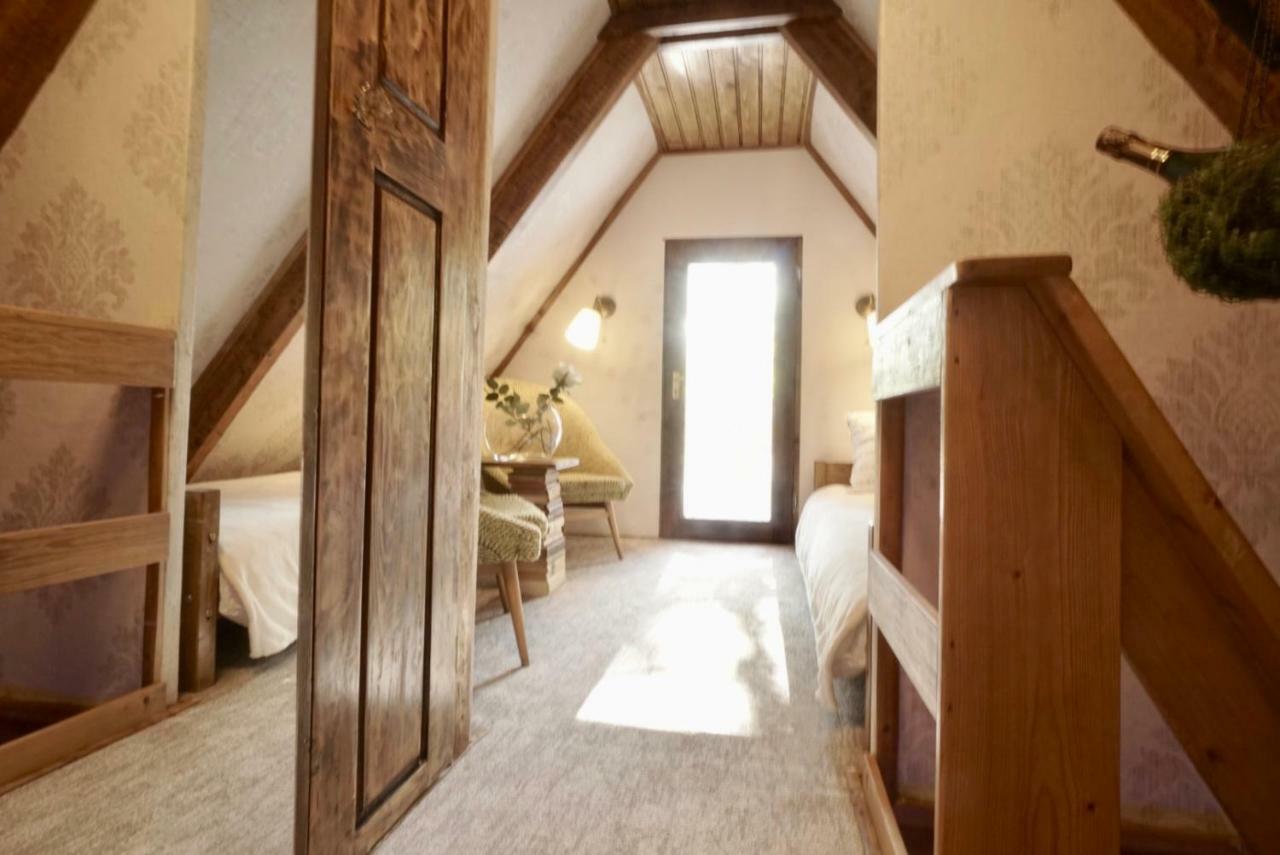 Nadi'S Holiday Home - Heart Of Woods, Szentendre Island Szigetmonostor Exterior foto